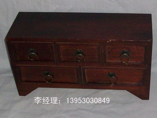 點擊查看詳細信息<br>標題：裝飾盒002 閱讀次數(shù)：2261